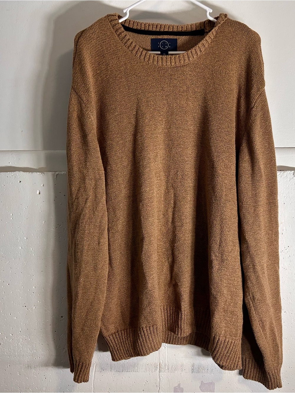 Even Tide Men's Crewneck Sweater in Brown